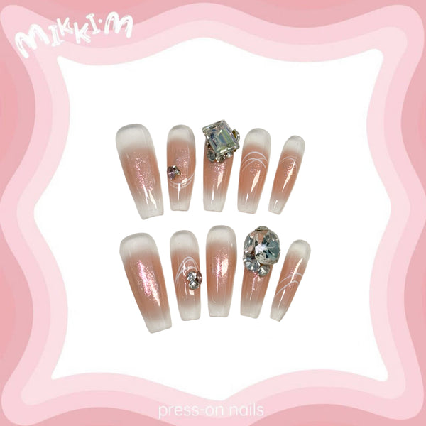 Press on nails