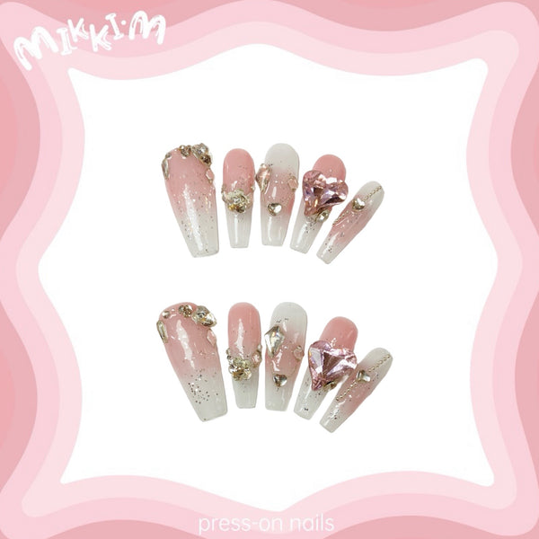 Press on nails