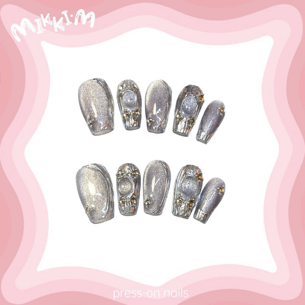 Press on nails