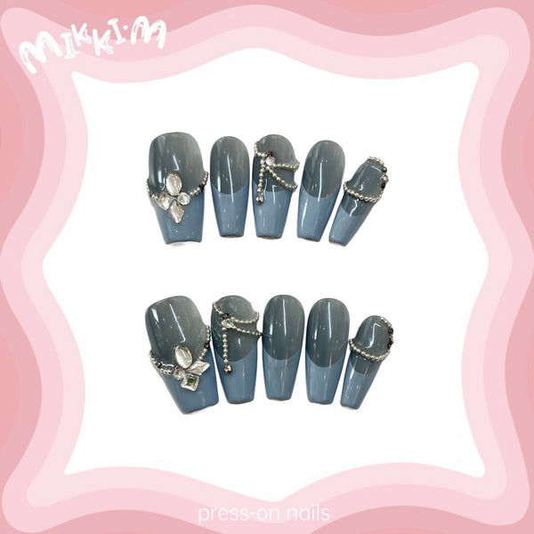Press on nails