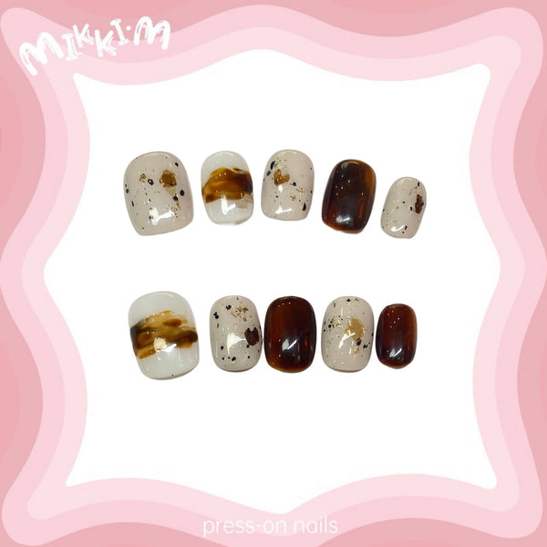 Press on nails