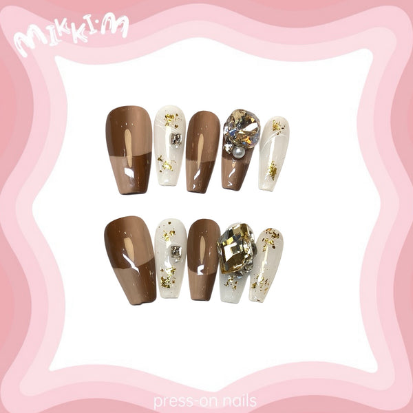 Press on nails