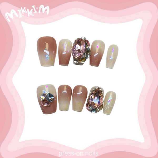 Press on nails