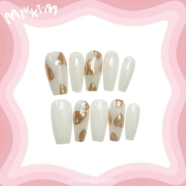 Press on nails