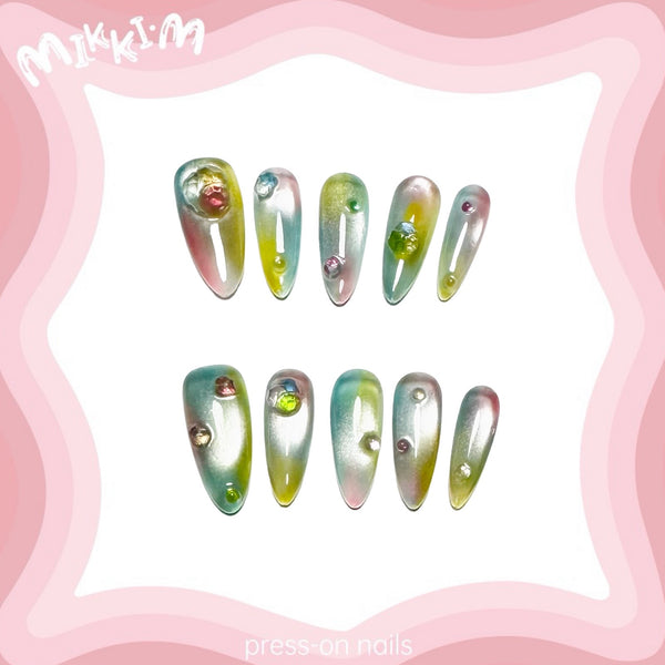 Press on nails