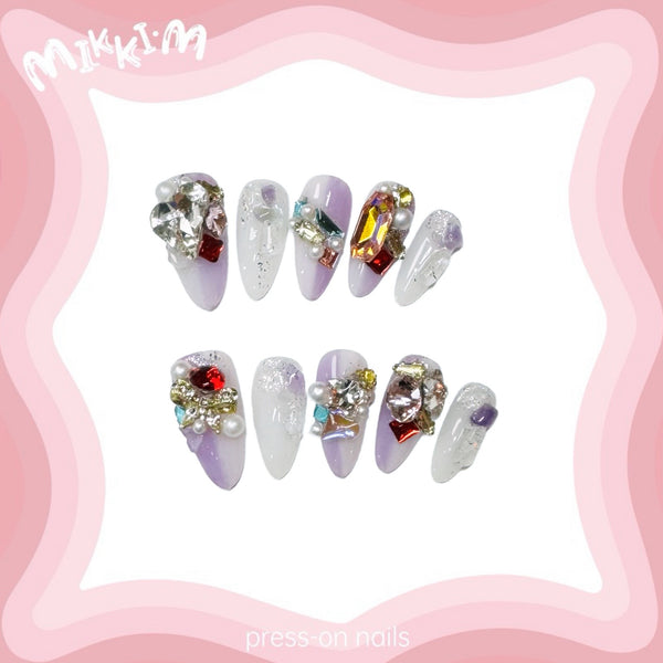 Press on nails