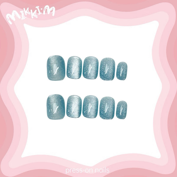 Press on nails