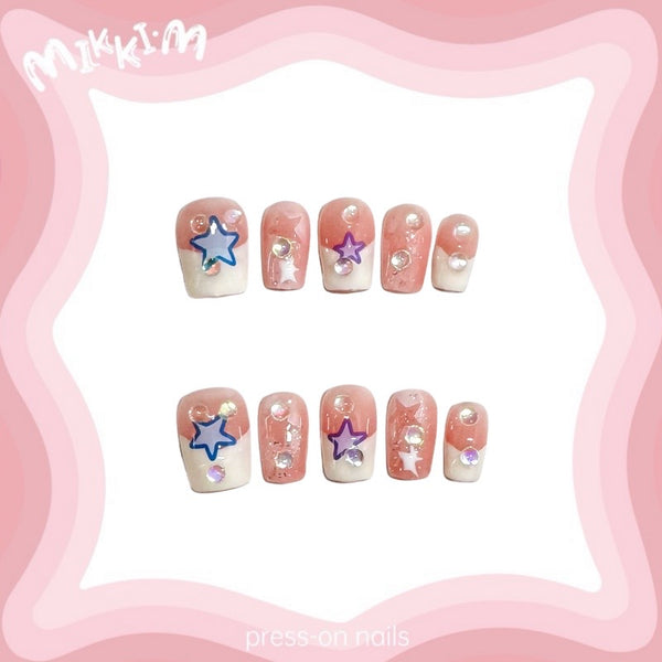 Press on nails