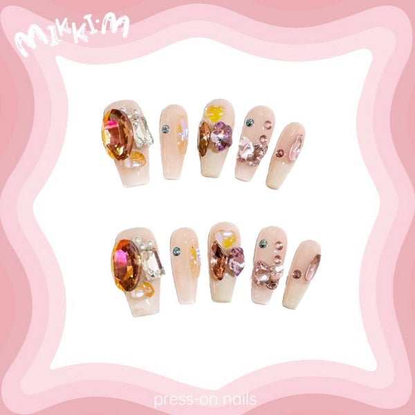 Press on nails