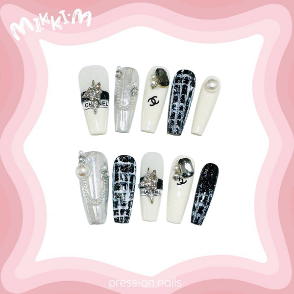 Press on nails