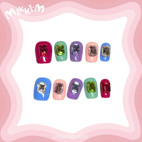 Press on nails
