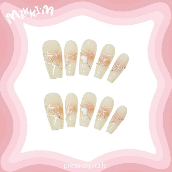 Press on nails