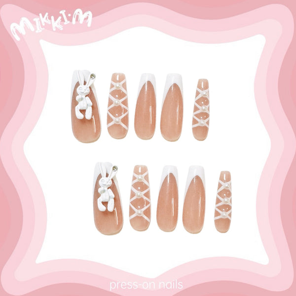 Press on nails