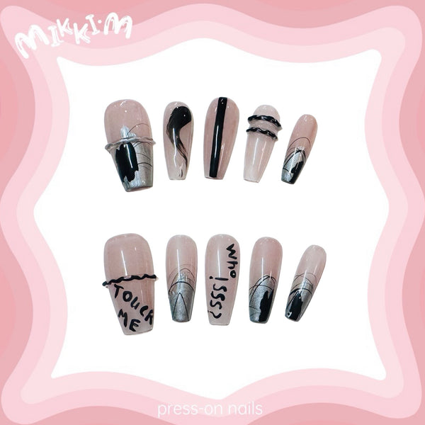 Press on nails