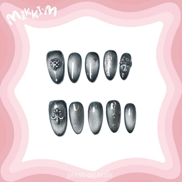 Press on nails
