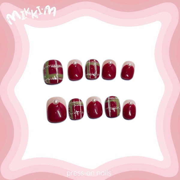 Press on nails