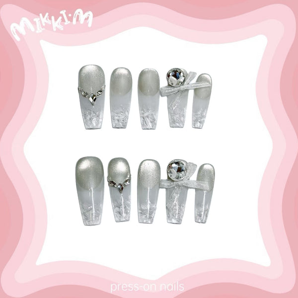 Press on nails