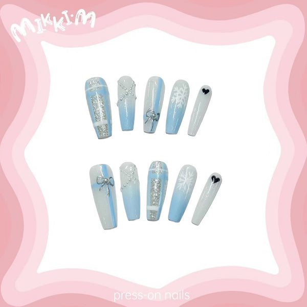 Press on nails