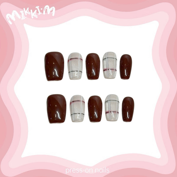Press on nails