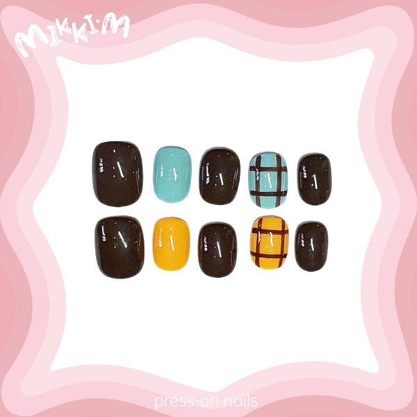 Press on nails