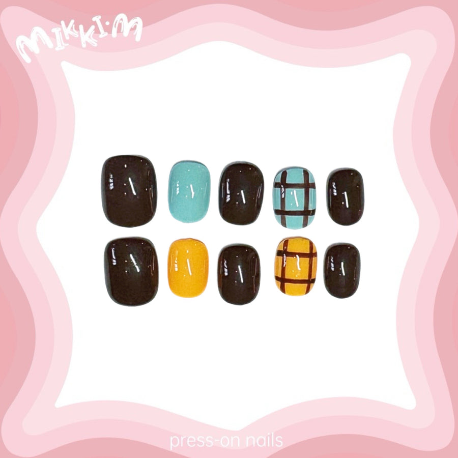Press on nails