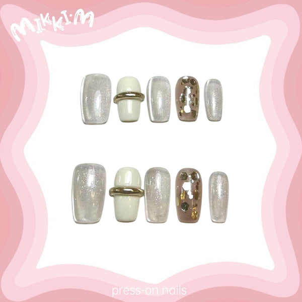 Press on nails