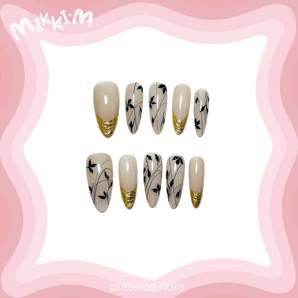 Press on nails