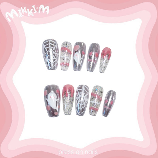 Press on nails