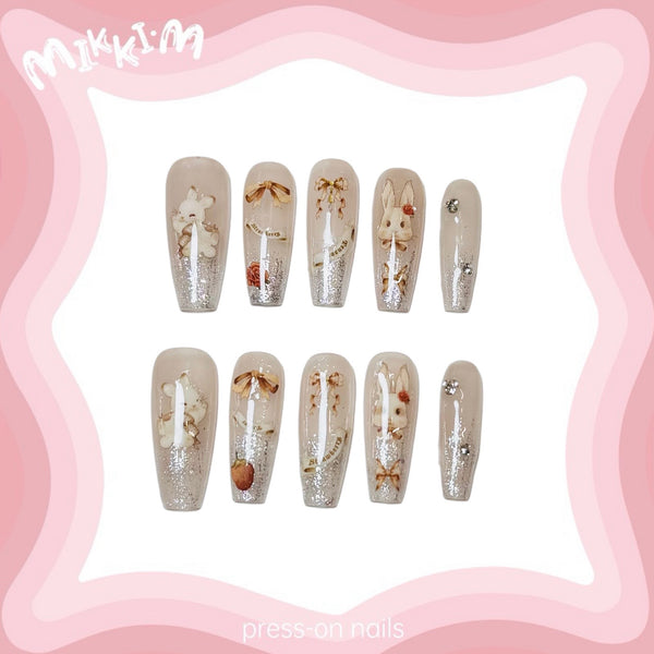 Press on nails