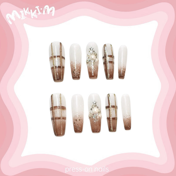 Press on nails